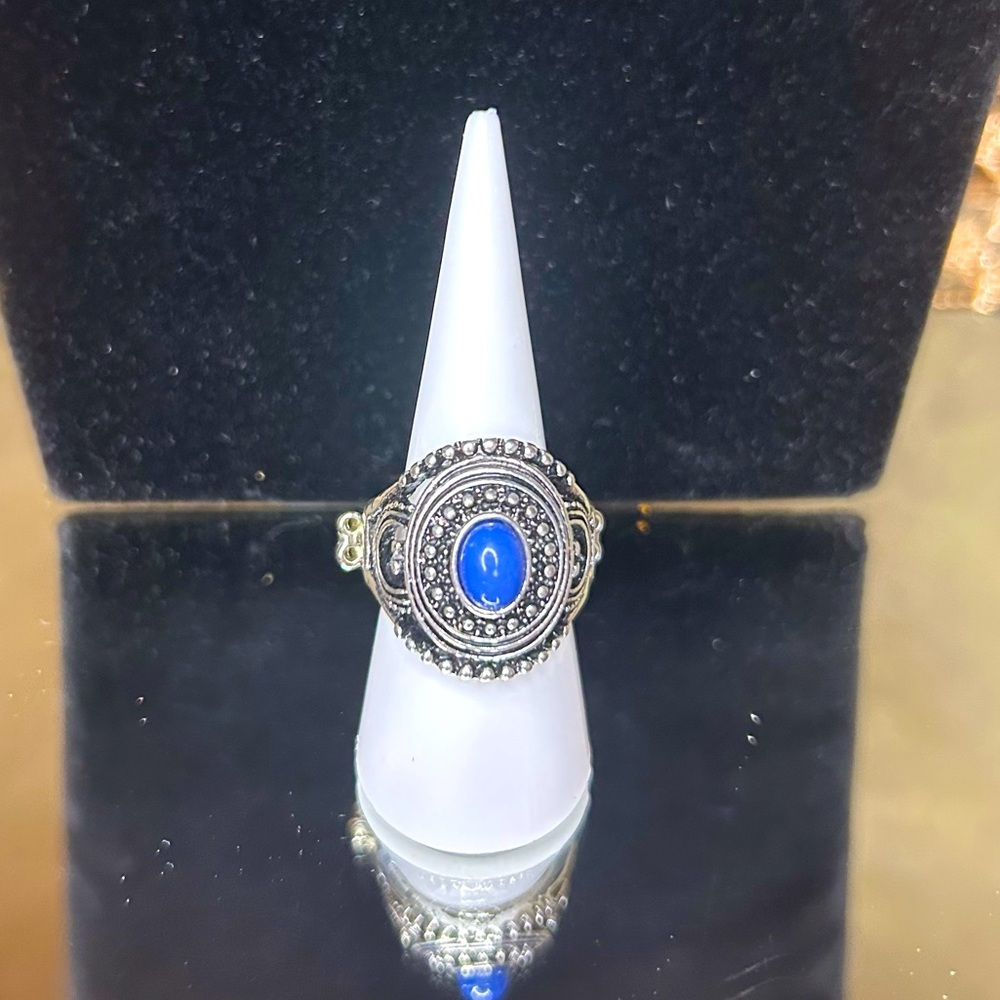 Blue and Silver Tone Stretch Ring